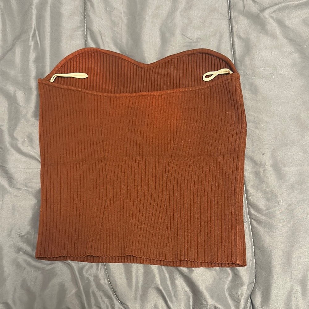 Wilfred Terracotta Ribbed Strapless Top - Picture 3 of 3